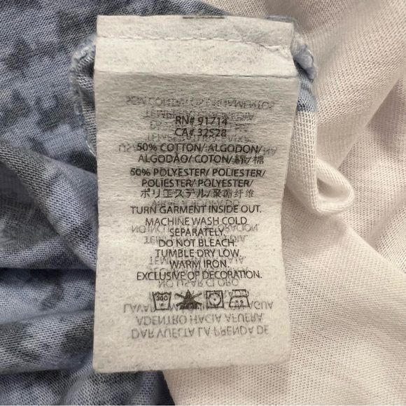 Armani Men’s T Shirt EUC - Picture 4 of 4